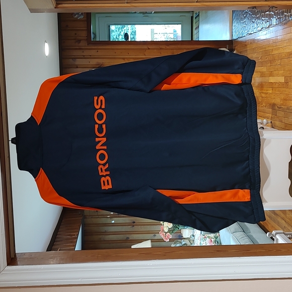 NFL Denver Broncos Jacket - Picture 3 of 9